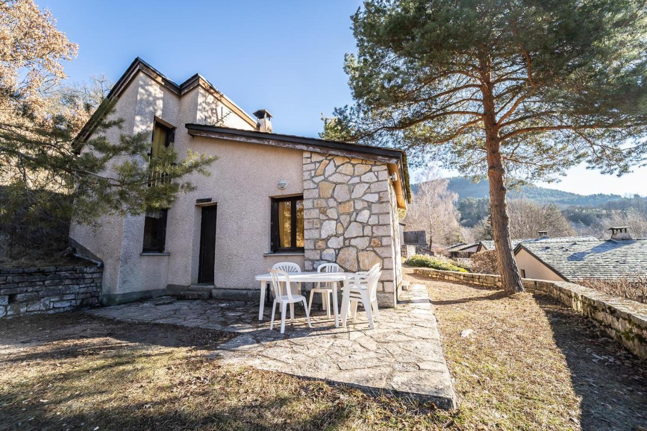 Village De Gites De Chanac Екстериор снимка