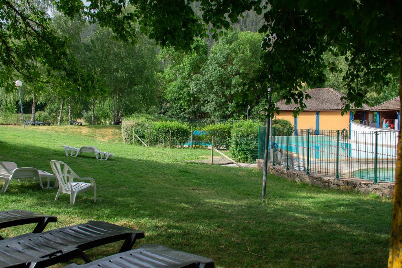 Village De Gites De Chanac Екстериор снимка